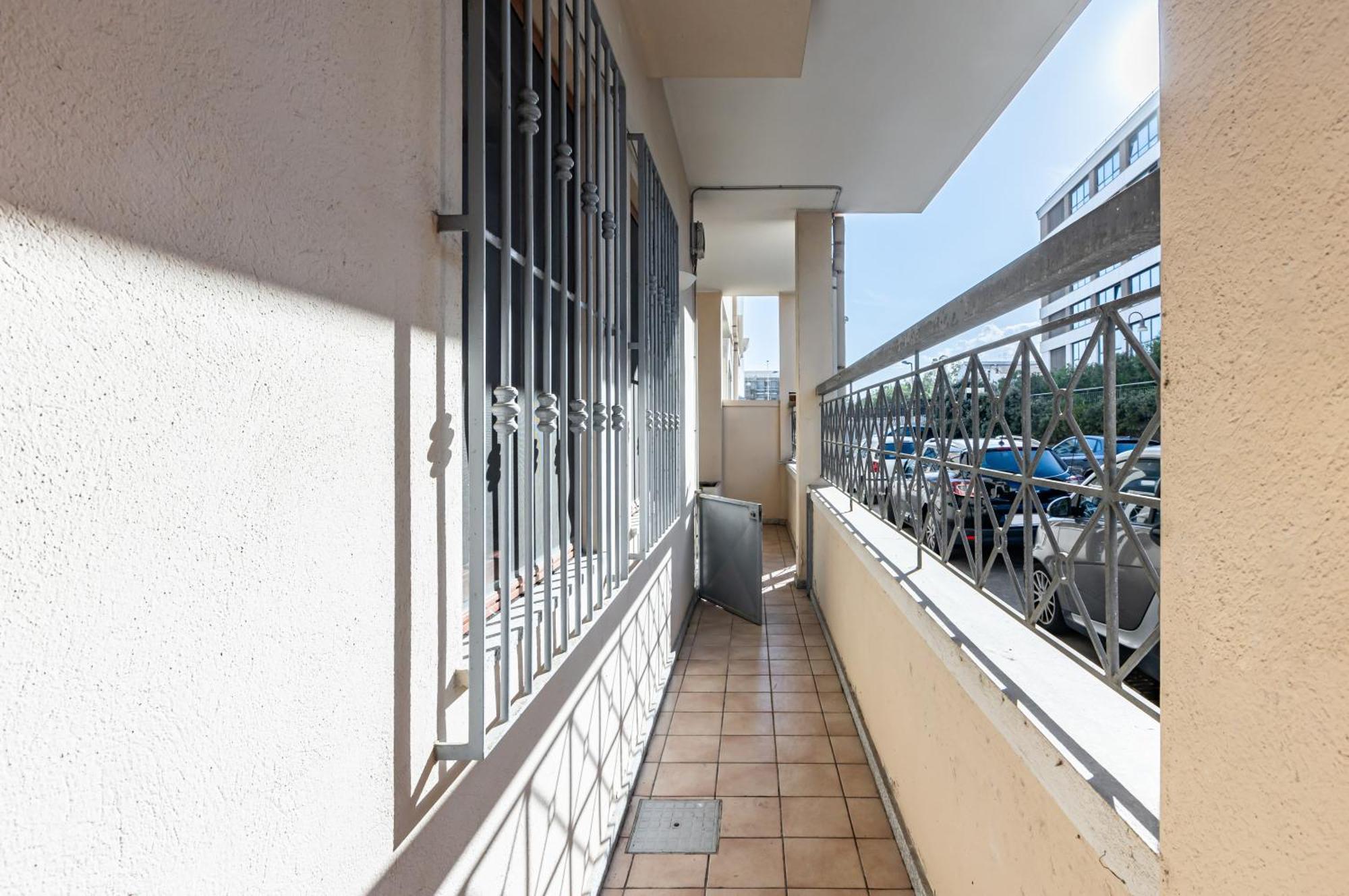 Comfy Close To The Station With Courtyard *